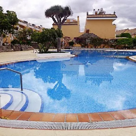 Apartmán 3 Bedrooms At Arona 20 M Away From The Beach With Sea View Shared Pool And Furnished Terrace Arona (Tenerife)